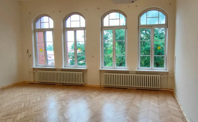 Sala lekcyjna parkiet Marcinek Poznań